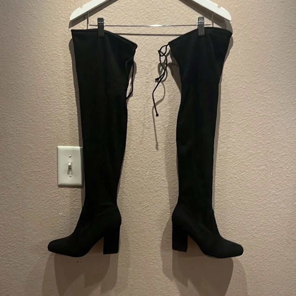 UNISA Boots Womens Quesia Tall Over The Knee High Black Faux Suede Heel Size 5.5